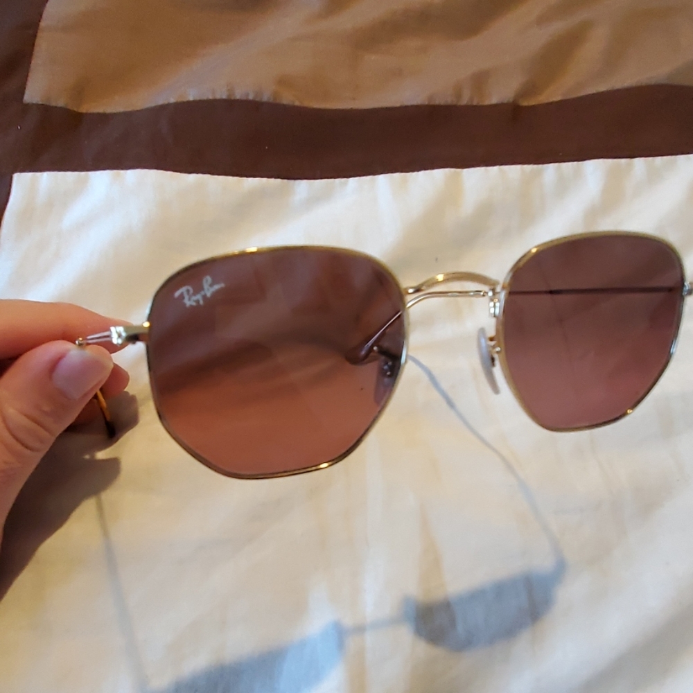 Ray Ban sunglasses like new